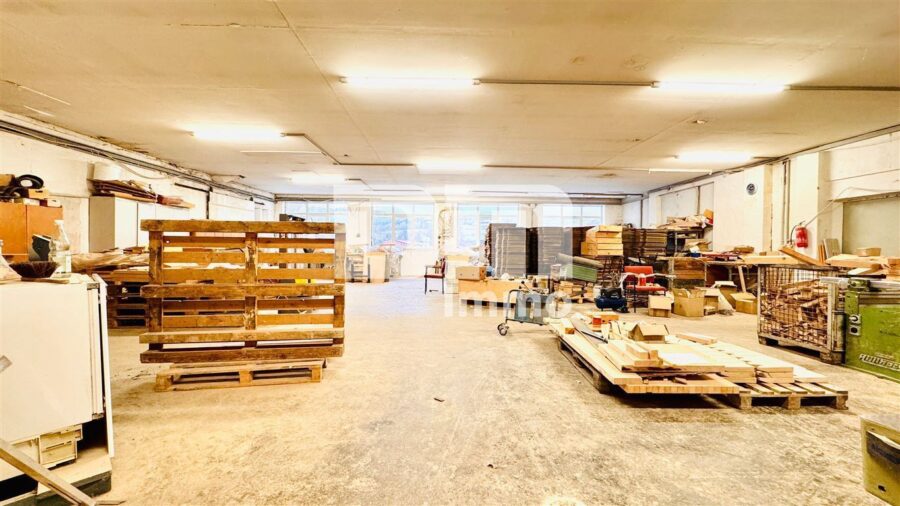 Modernisierter Gewerbekomplex (2 Gebäudeteile) mit langfristigem Mieter + freie Flächen im OG - Gebäude 3 OG Lager 1